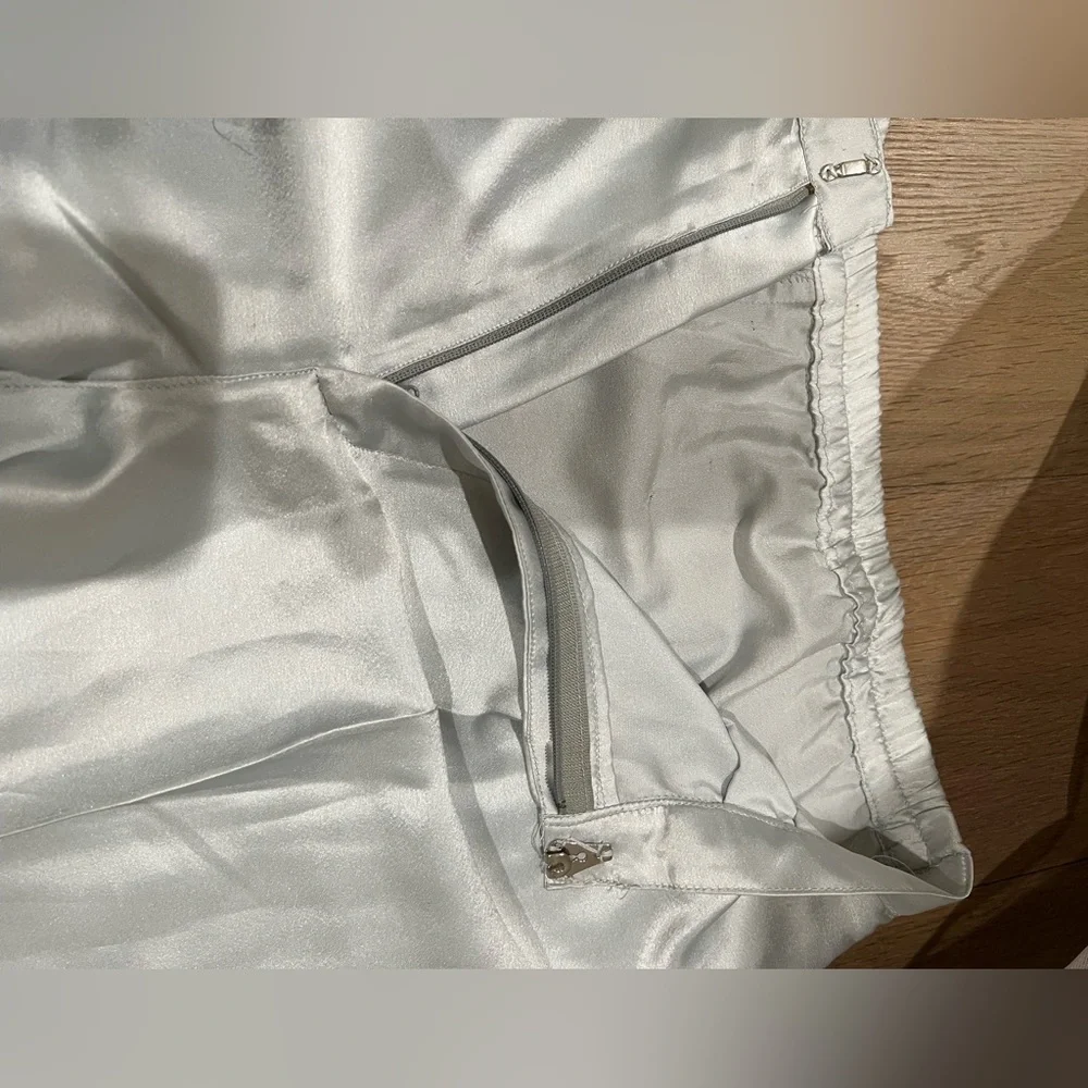 Lehenga - silver/gray, sequence & bead work, sheer skirt, solid satin pants, XS - Picture 5 of 9